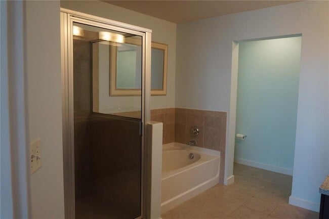 Building Photo - 777 N Ashley Dr