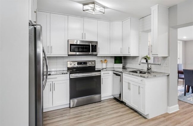 Building Photo - 3703 W Leila Ave