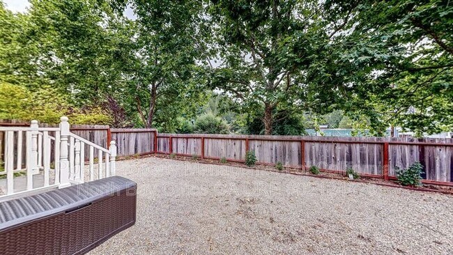 Building Photo - 14600 Jomark Ln