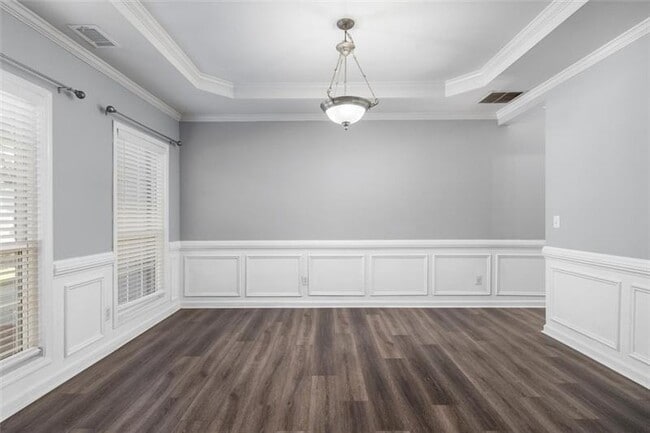 Building Photo - 4220 Hunters Green Way NE