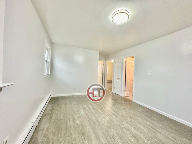 Building Photo - 3264 Layton Ave