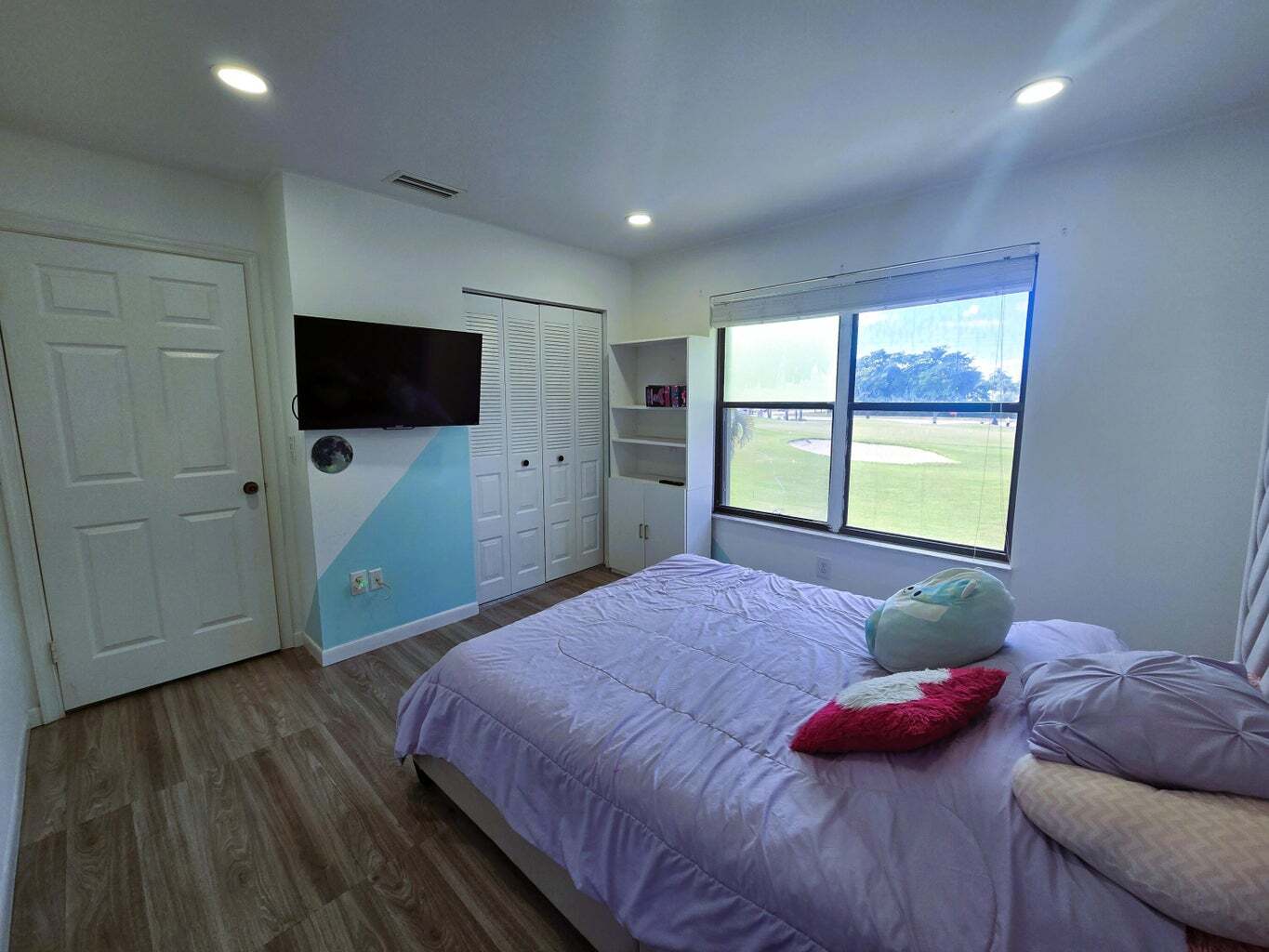 Building Photo - 5885 Northpointe Ln