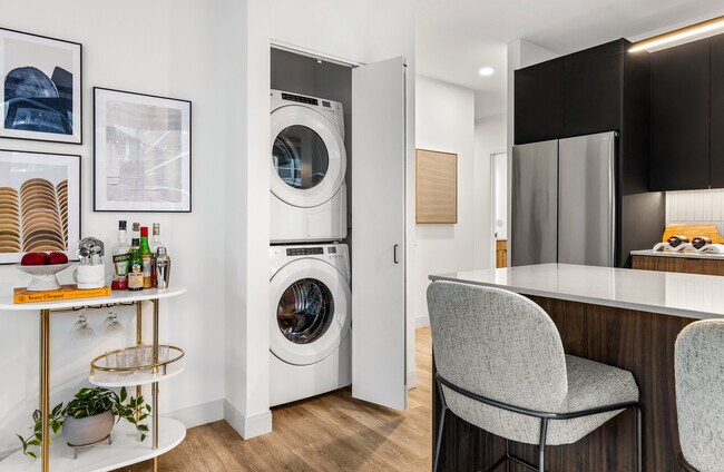 Building Photo - 218 E Grand Ave