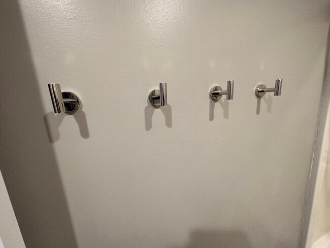 towel racks - 1226 Cherry Pky