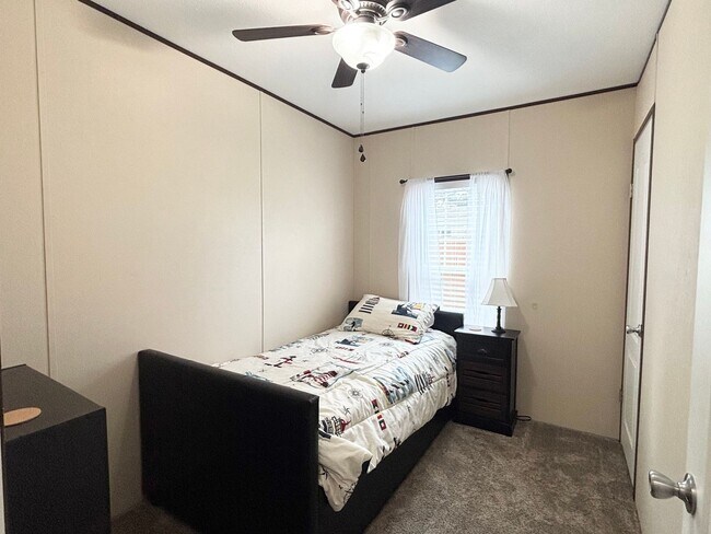 Building Photo - 2536 Blue Marlin St SW