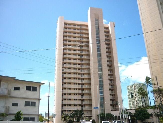 Building Photo - 2439 Kapiolani Blvd