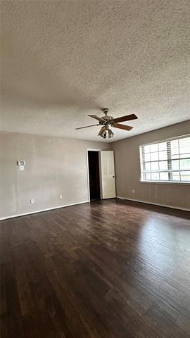 Building Photo - 3018 Apple Valley Dr