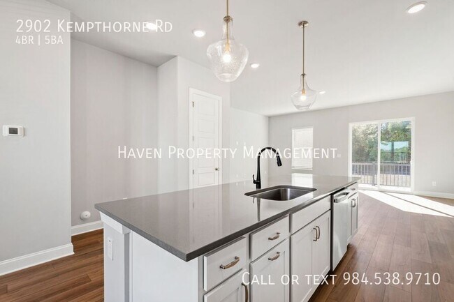 Building Photo - 2902 Kempthorne Rd