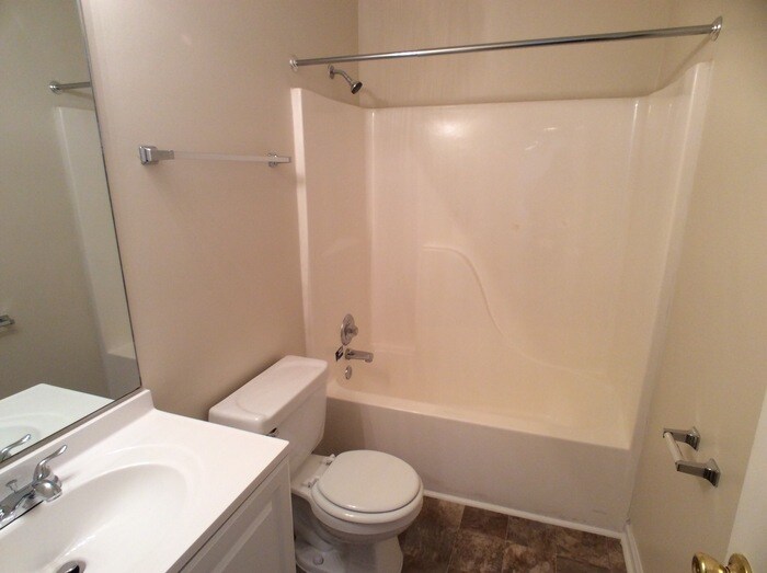 Building Photo - 4033 Rhinehart Ct