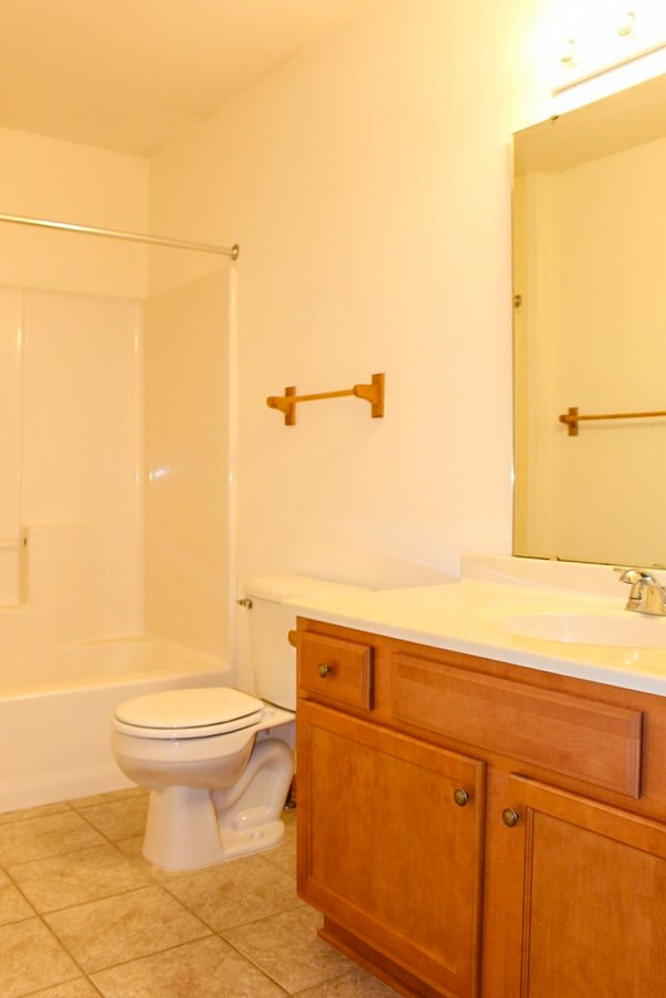 Building Photo - 1204 Salem Dr