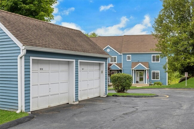 Building Photo - 804 Ashford Cir