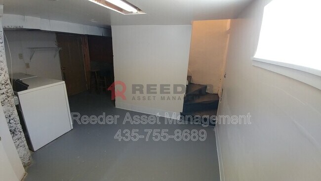 Building Photo - 245 N 100 E