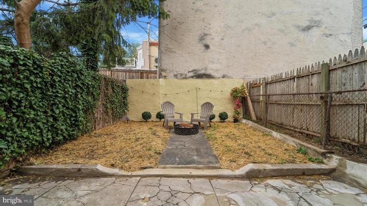 Building Photo - 3913 Cresson St