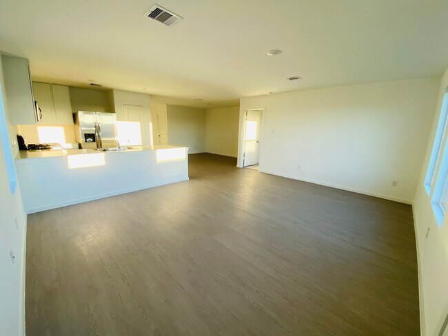 Building Photo - 6611 Sassafras Grn Dr