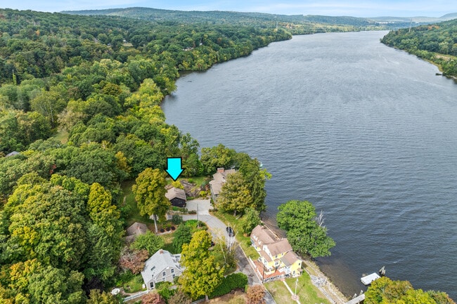 Building Photo - 65 Landing Rd