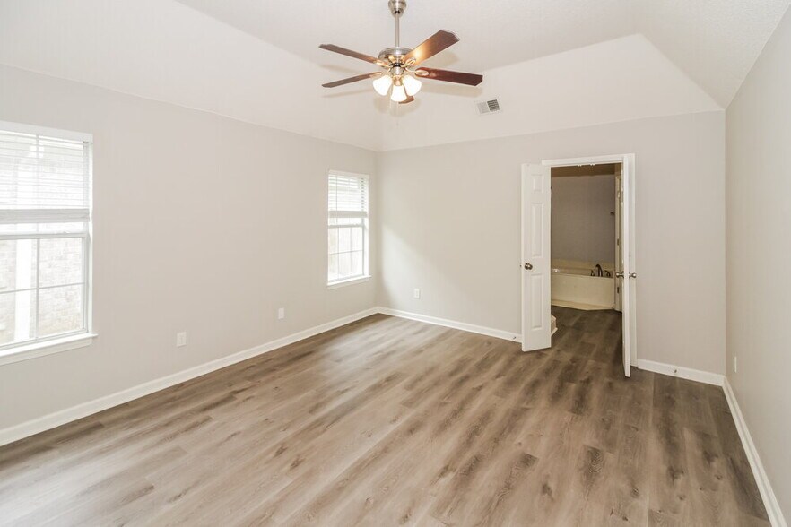 Building Photo - 6803 Kerry Valley Ln