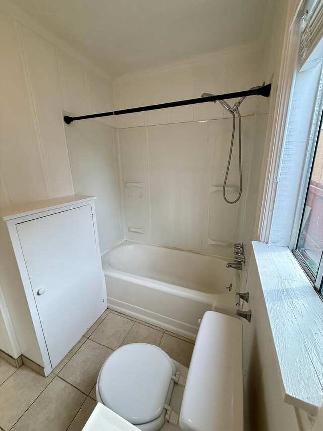 Building Photo - 4315-4315 Maryland St