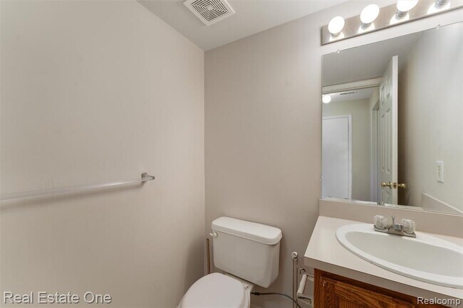 Building Photo - 4721 Carrington Dr