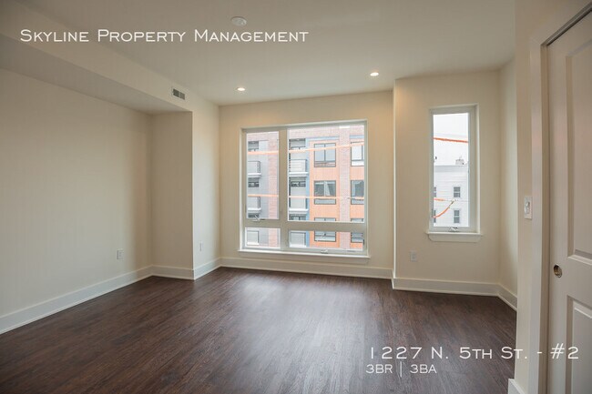 Building Photo - 1227 N 5th St