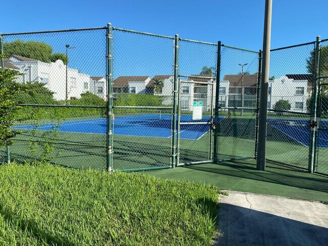 Building Photo - 4990 NW 97th Pl