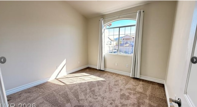 Building Photo - 75 N Valle Verde Dr