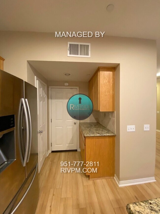 Building Photo - Gated community with pool/spa