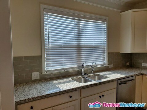 Building Photo - 856 Bexley Park Way