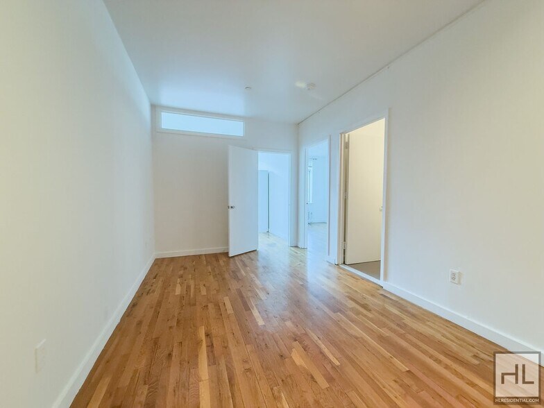 Building Photo - NOLL STREET / Spacious Bushwick 2-Bed 1-Bath / 1-Month Free