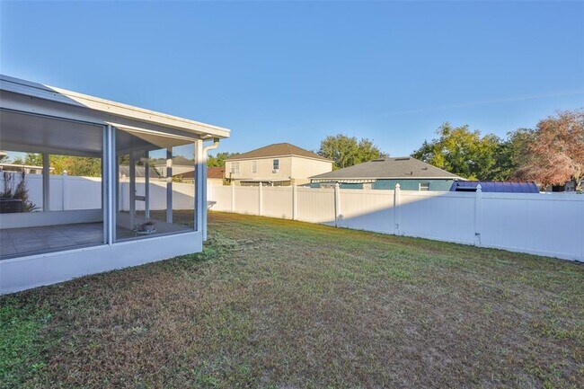 Building Photo - 6327 Gondola Dr