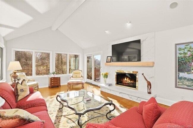 Building Photo - 12 Signal Ln