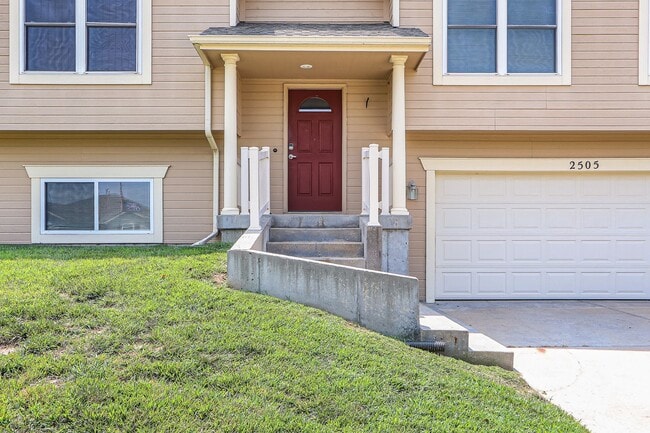 Building Photo - Gorgeous Family home for Rent!