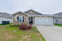 Building Photo - 131 Swallowtail Ln