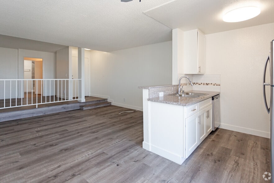 Interior Photo - Marathon Apartments