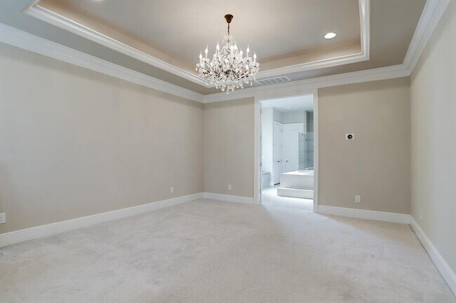 Building Photo - 9814 Vintage Villa Dr