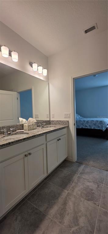 Building Photo - 299 Bottle Brush Dr