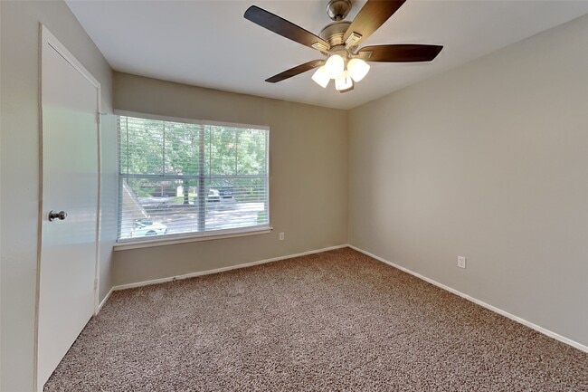 Building Photo - 11 Fiddleleaf Ct