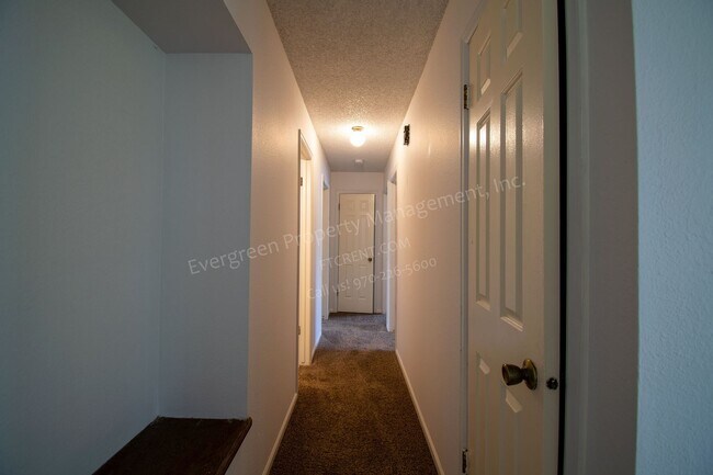 Building Photo - 3-Bedroom home in West Fort Collins!