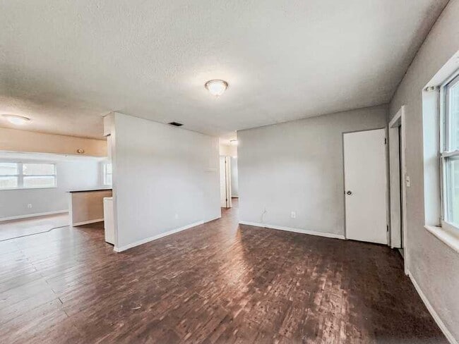 Building Photo - 5396-5368 68th Way N