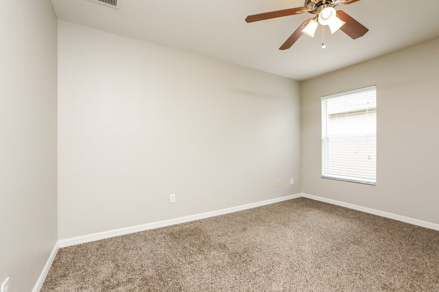 Building Photo - 15640 Perdido Dr