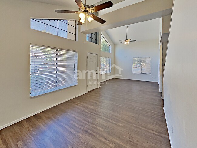 Building Photo - 1345 N Brittany Ln
