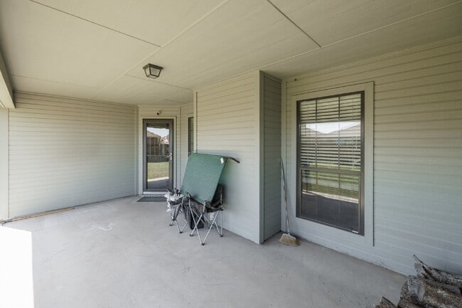 Building Photo - For Lease