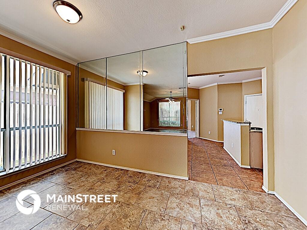 Building Photo - 1237 Nancy Ln