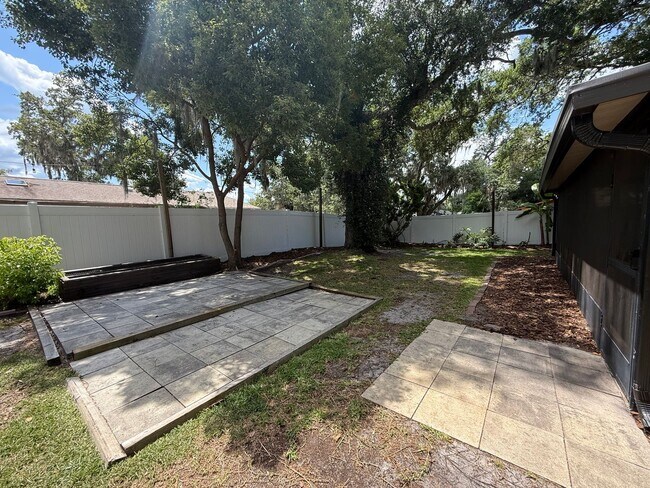 Building Photo - Beautiful Port Orange 4 Bed 2.5 Bath Serene Home Available IMMEDIATELY!
