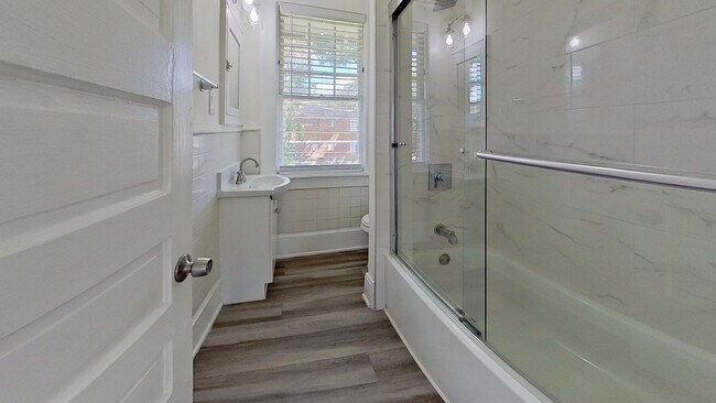 Building Photo - Copeland Street Duplexes