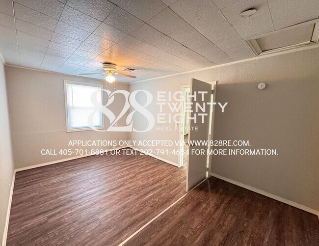 Building Photo - *AVAILABLE NOW* 3 BED/1 BATH SINGLE FAMILY HOME IN DEL CITY!