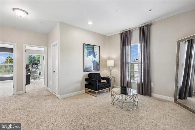 Building Photo - 402 Orchard Ridge Dr