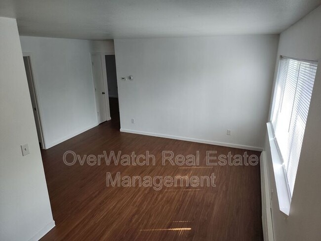 Building Photo - 717 N Bliss St