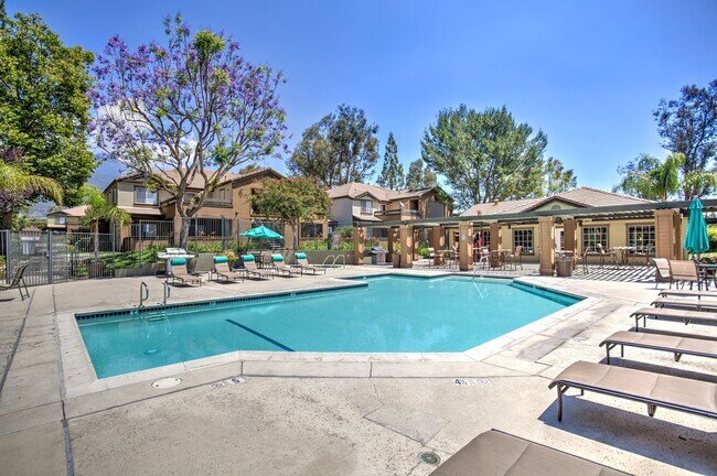 Interior Photo - Waterstone Alta Loma Apartments