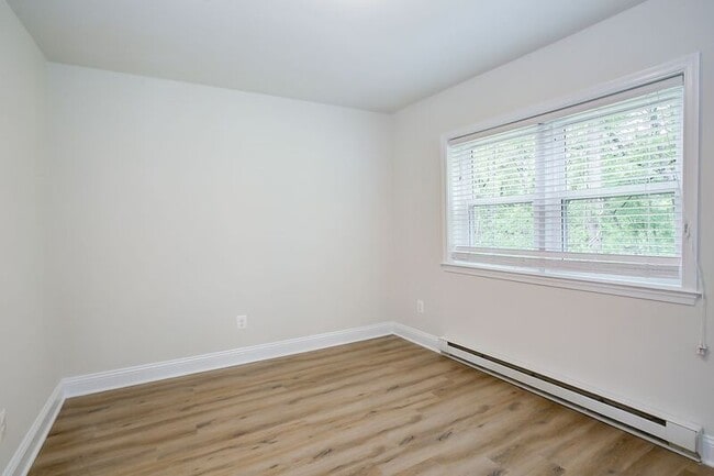 Building Photo - 249 Stribling Ave