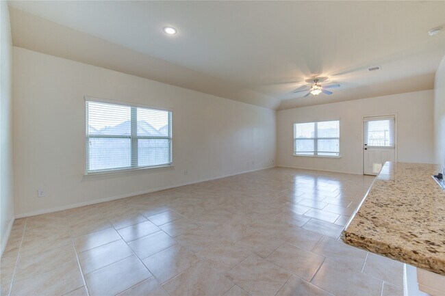 Building Photo - 734 Mill Spring Ct